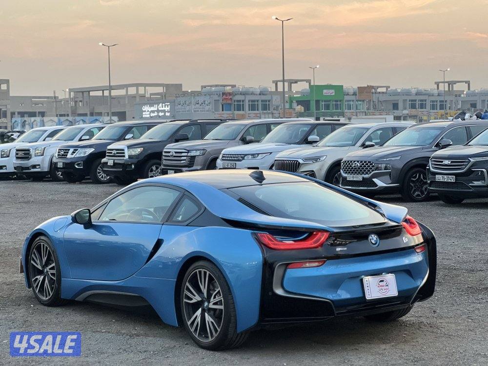 للبيع بى ام دبليو i8 2015 عداد 74 آلف وراد الغانم7