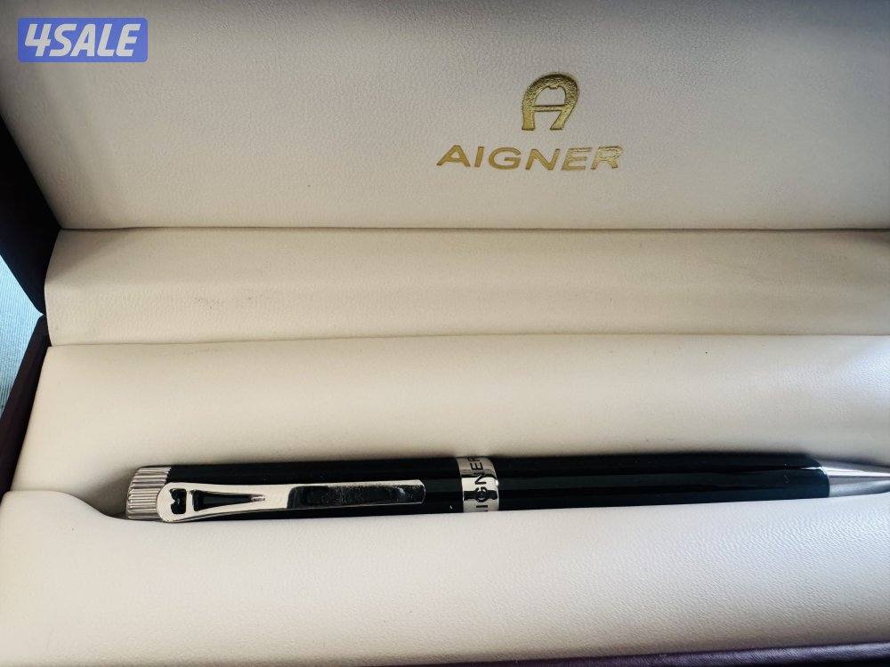 Aigner Pen0