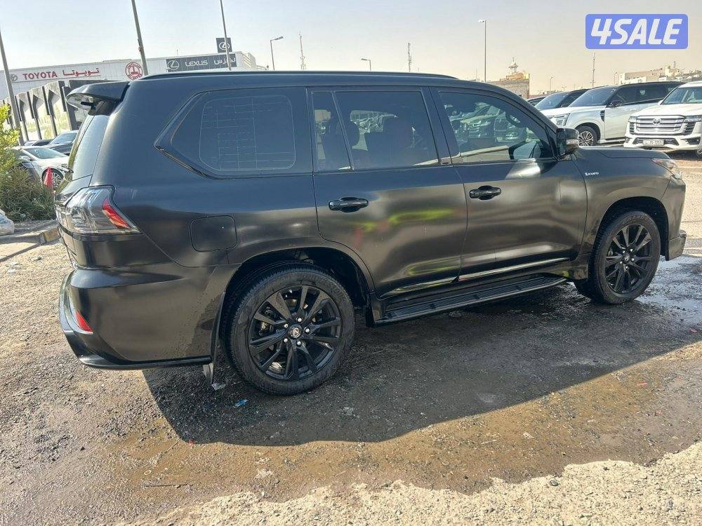 لكزس black editionS-LX5703