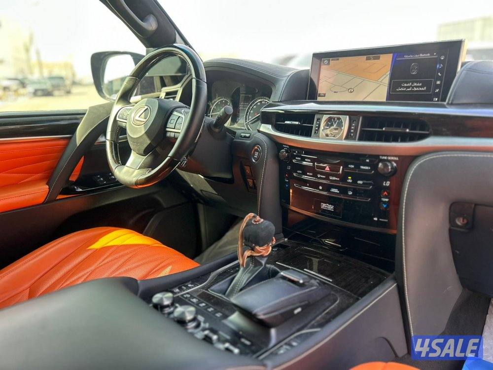 لكزس black editionS-LX5707