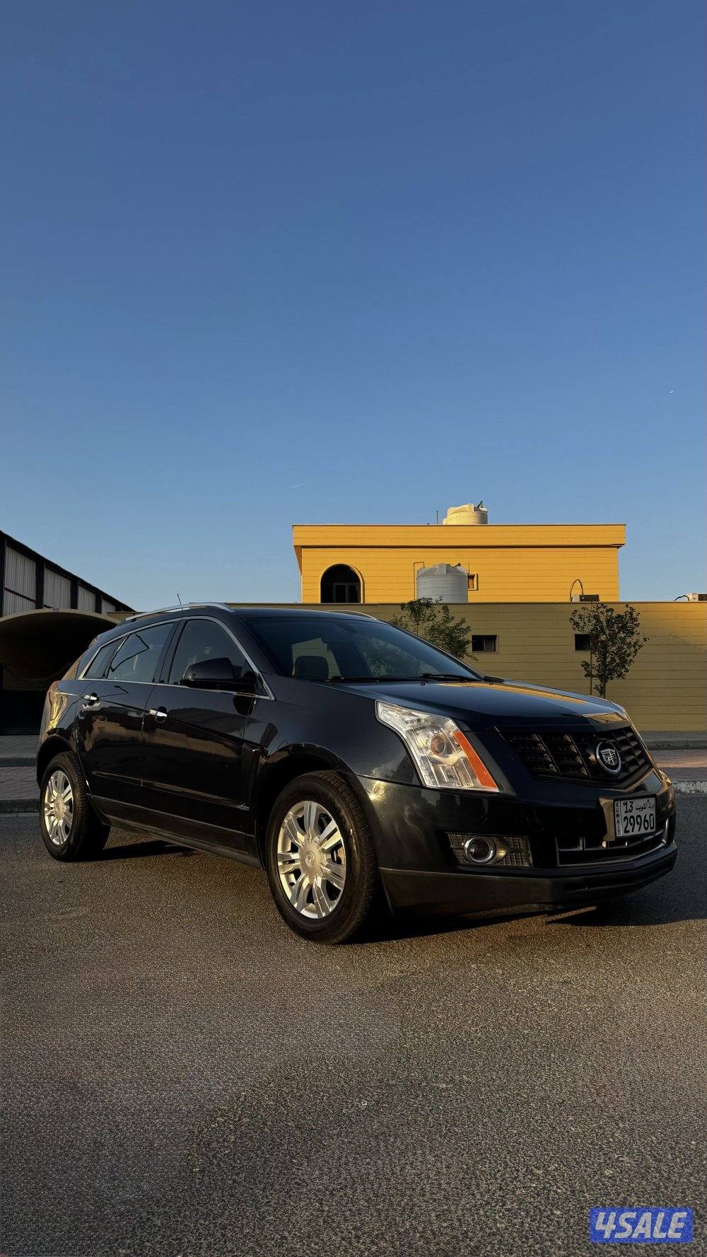 كاديلاك SRX فل اوبشن عداد 130 الف فقط0