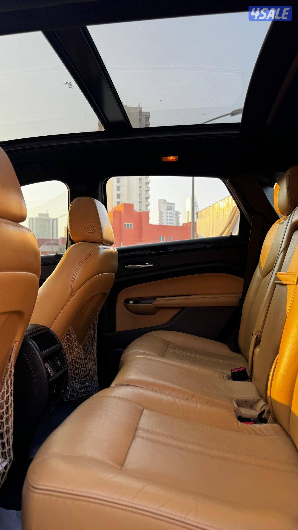 كاديلاك SRX فل اوبشن عداد 130 الف فقط8