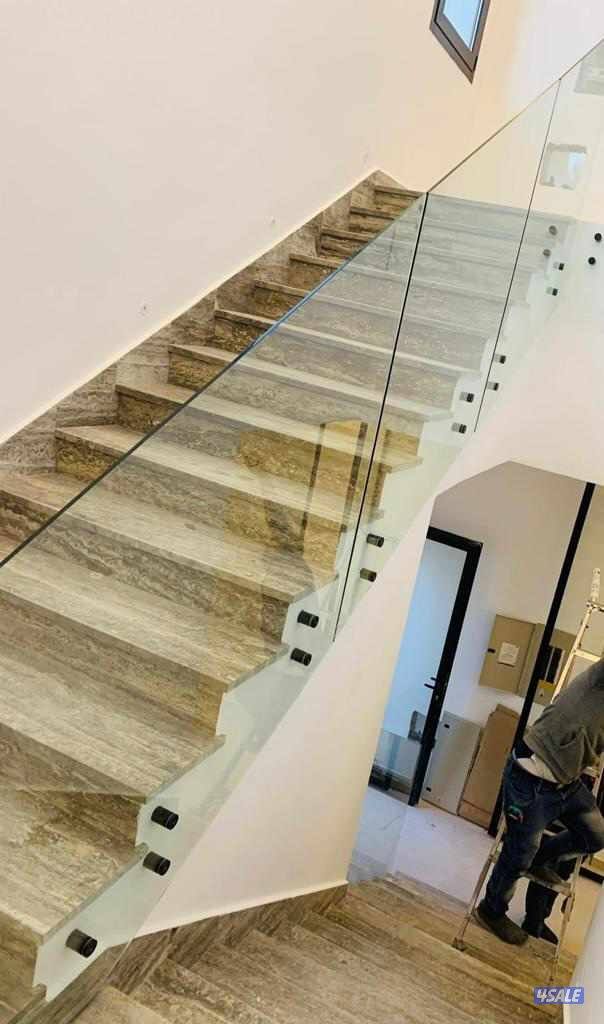 فني تركيب زجاج ومرايا4