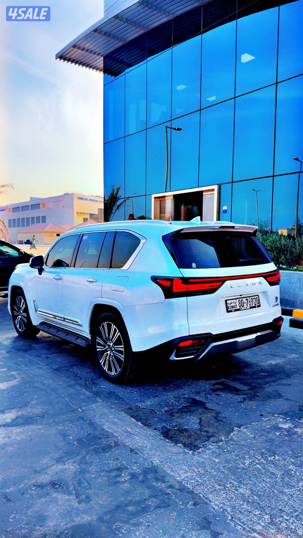 لكزز LX600  الساير 2024 ماشي 9 الف0