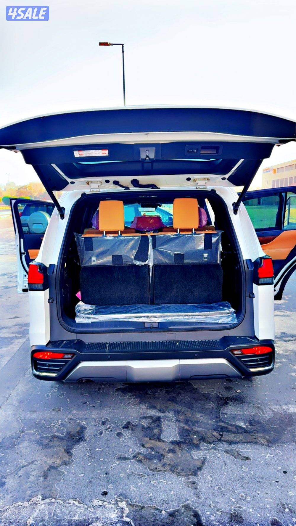 لكزز LX600  الساير 2024 ماشي 9 الف3