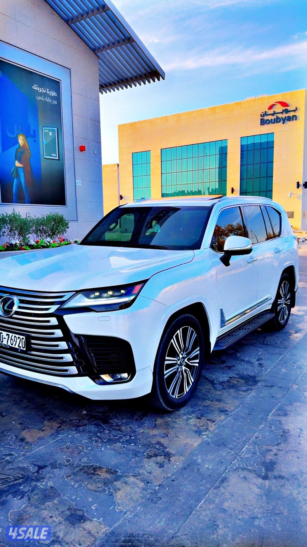 لكزز LX600  الساير 2024 ماشي 9 الف7