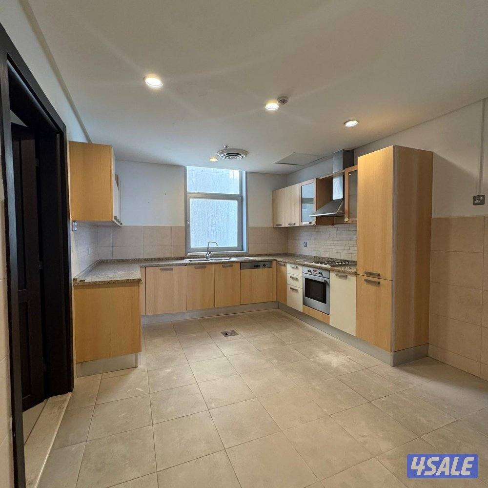 بينت هاوس إطلالة بحرية مباشرة لإيجار في السالمية7