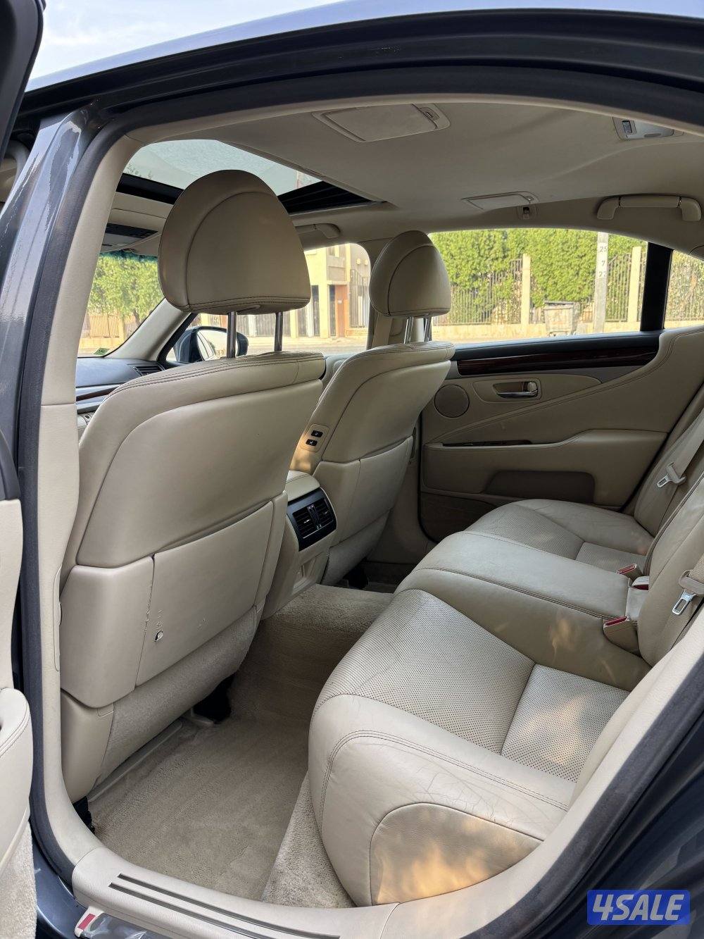 LS460 موديل 2016 ماشي 1086