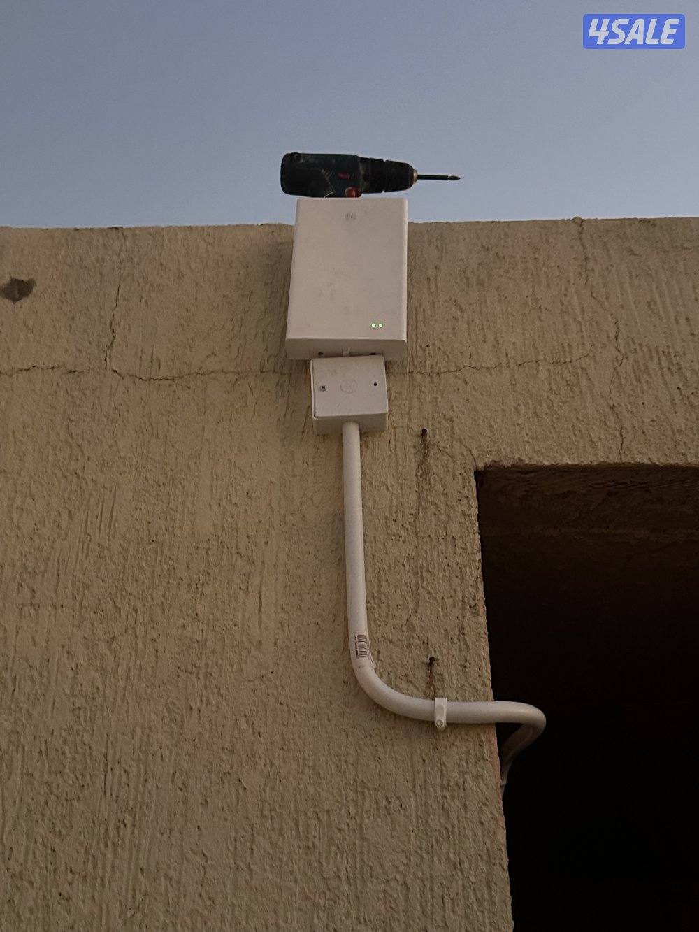 تمديد انترنت وشبكات وبرمجة روترات وكمرات  واجهزت بصمة وبداله وانتركم9