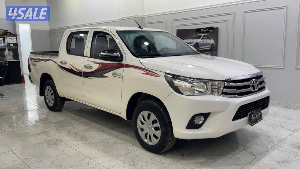 للبيع هيلوكس 2023 ماشي 29الف0