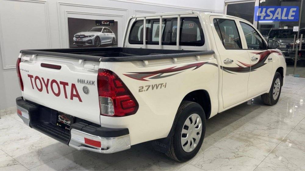 للبيع هيلوكس 2023 ماشي 29الف3