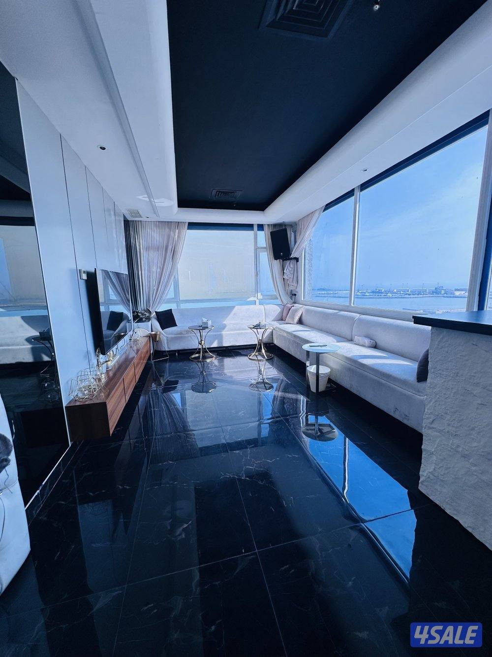 للبيع شقه مفروش عالبحر ابوحليفه  غرفتين حمامين صاله ومطبخ طريق لساحلي9