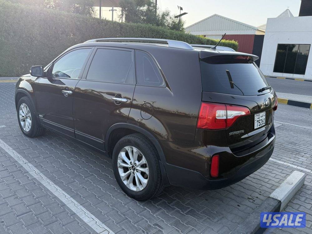 للبيع جيب كيا سورينتو وكالة الكويت4