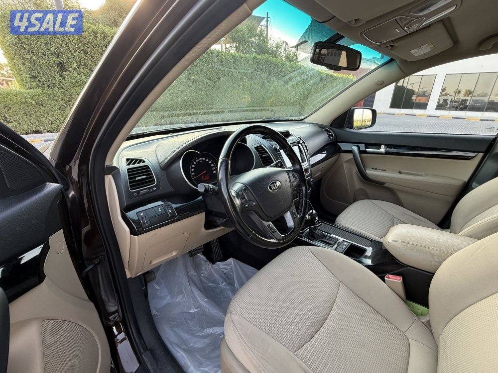 للبيع جيب كيا سورينتو وكالة الكويت9