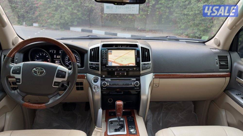 لاند كروزر VXR7