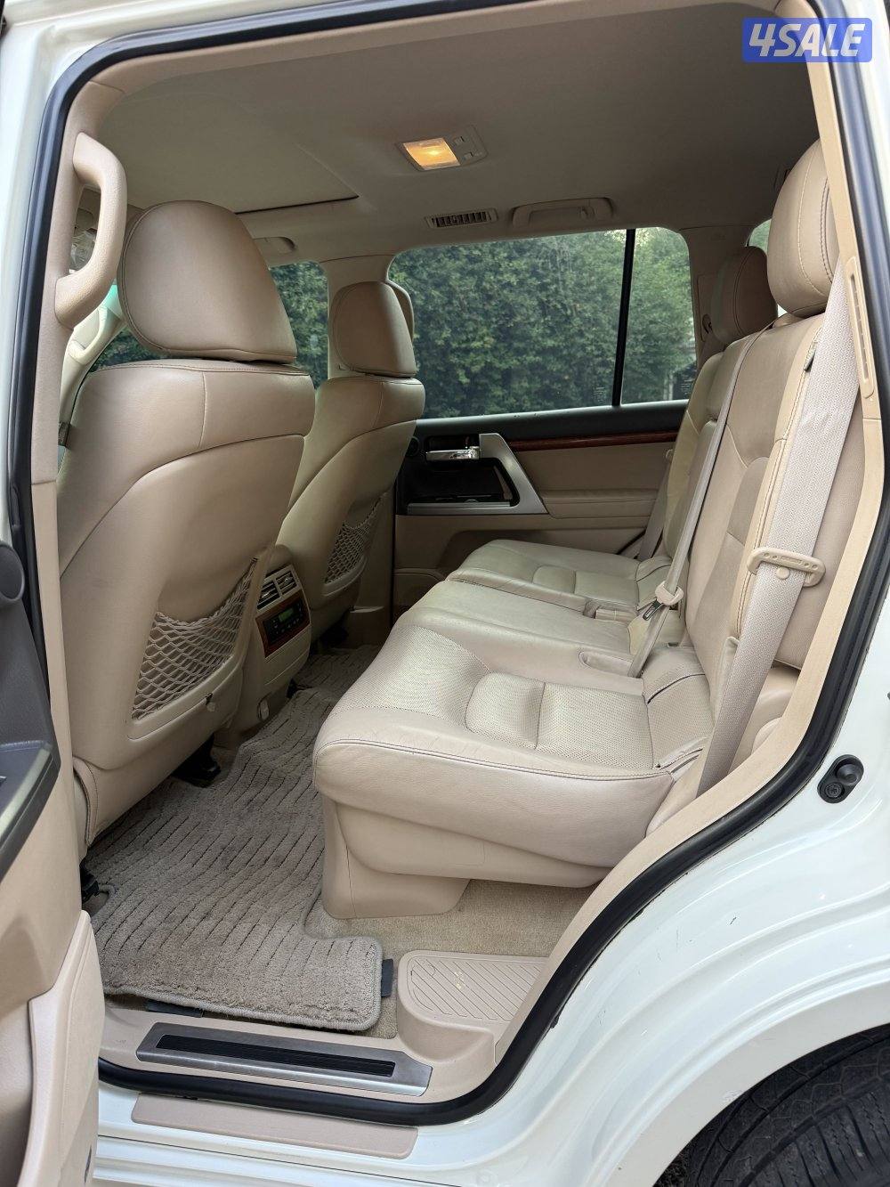 لاند كروزر VXR10