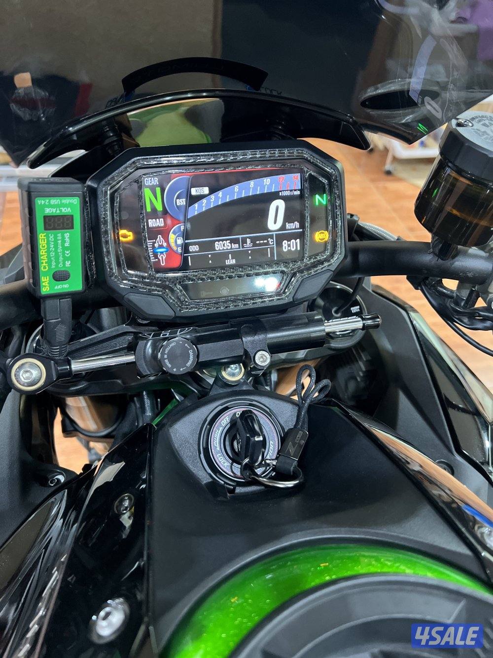 2022 Kawasaki Zh2 SE, 6200 KLM، Electrical Suspension.6