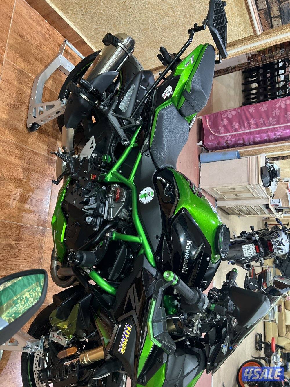 2022 Kawasaki Zh2 SE, 6200 KLM، Electrical Suspension.3