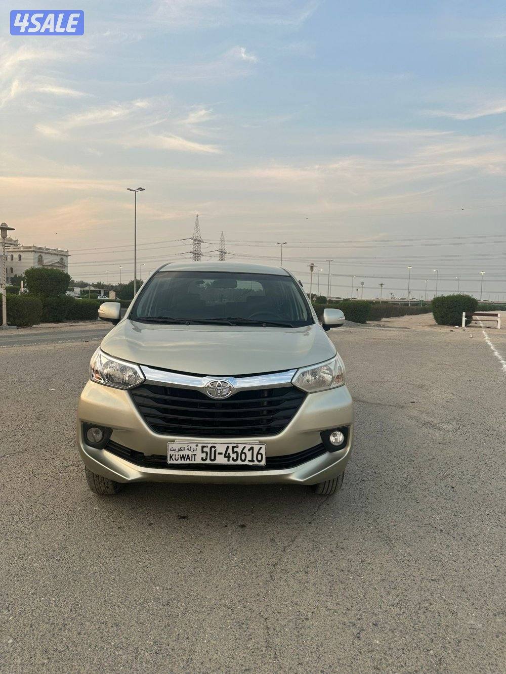 للبيع افانزا 2017 شرط الفحص عداد 1802