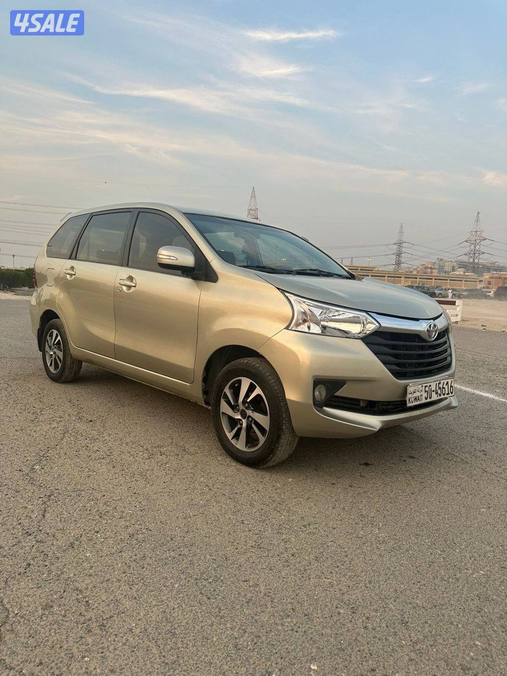 للبيع افانزا 2017 شرط الفحص عداد 1801