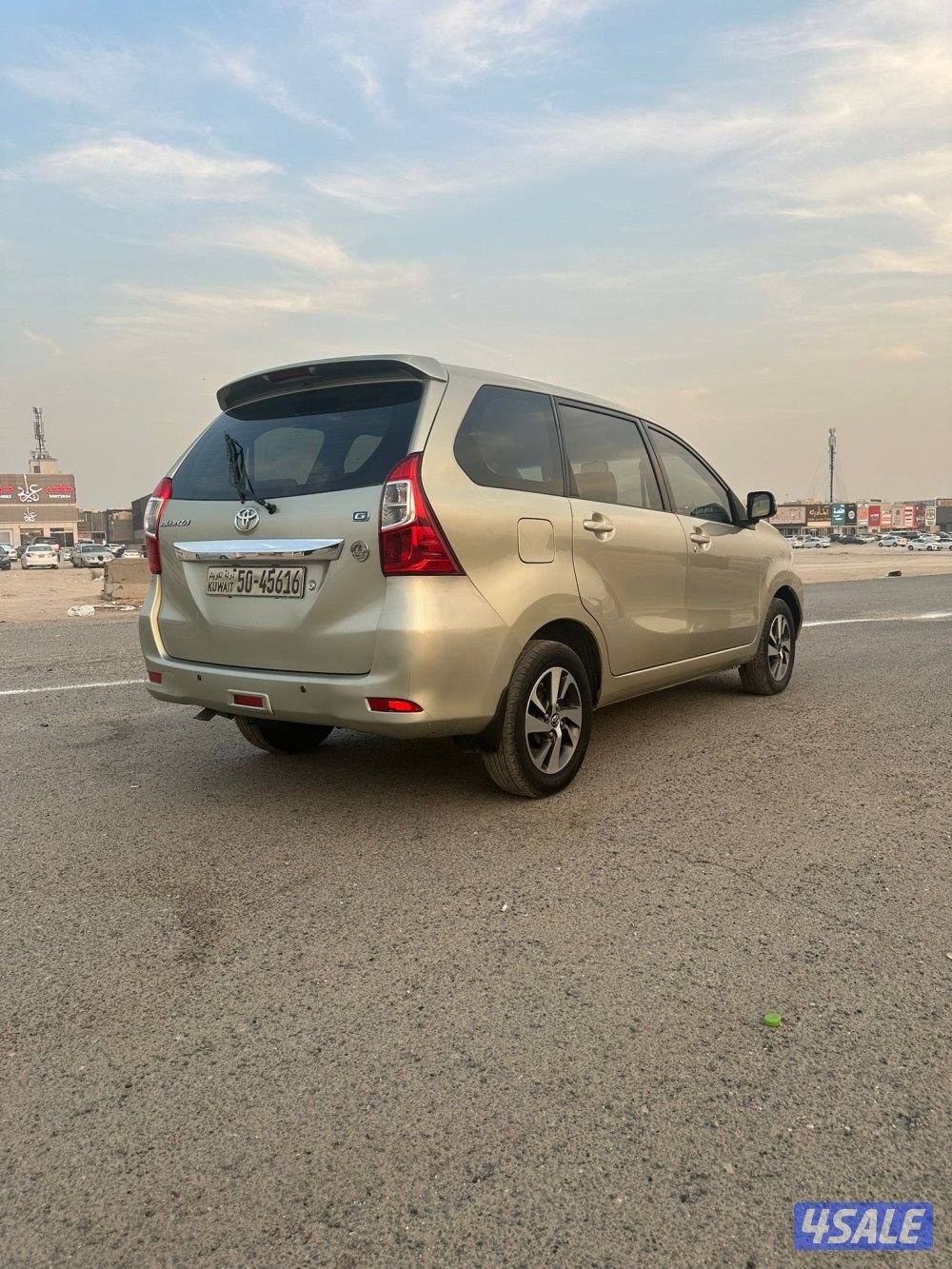 للبيع افانزا 2017 شرط الفحص عداد 1806