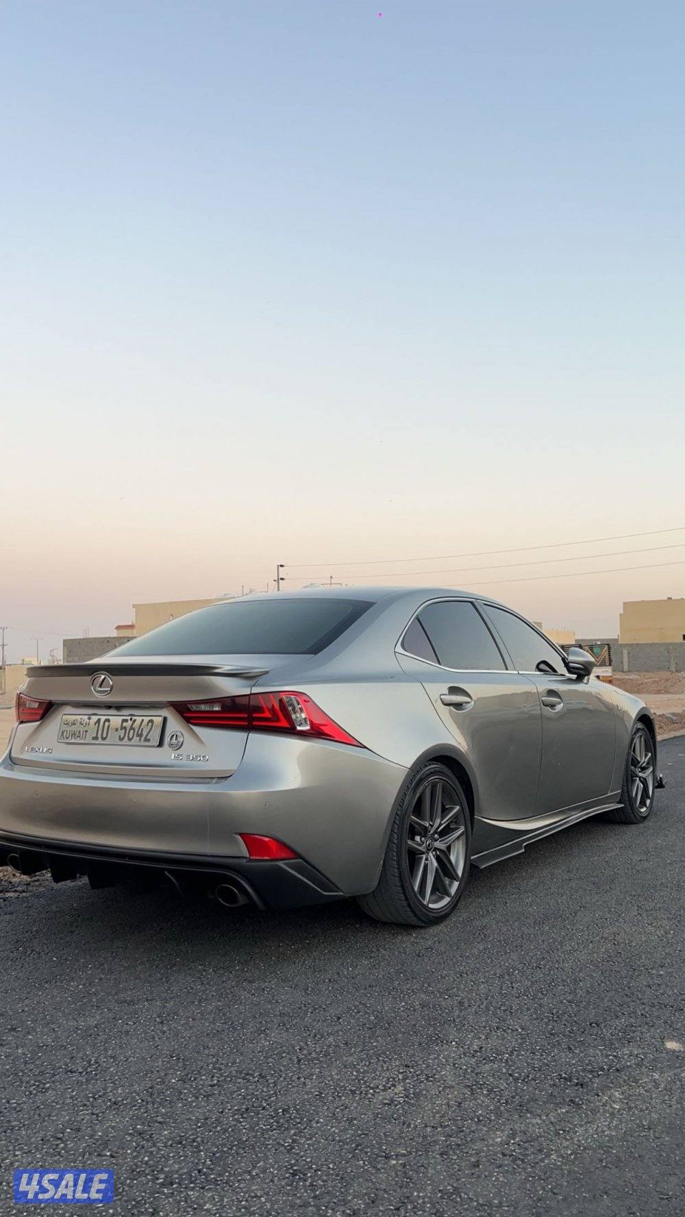 للبيع لكزس1