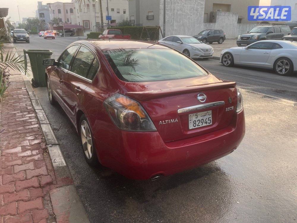 للبيع التيما 2009 كامل مواصفات الا فتحه تم عمل تصفيه كامله حديثه0