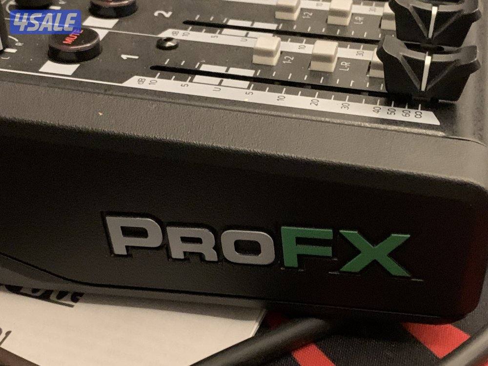 مكسر صوت احترافي فيه بلوتوث مستعمل مع مايك احترافي فانتوم باور4