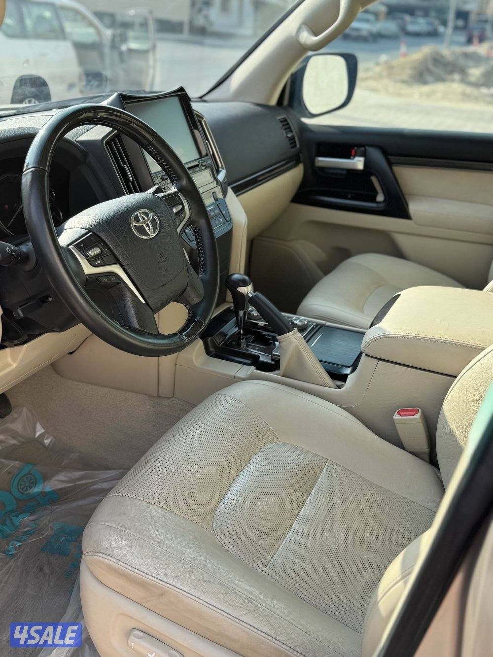 لاندكروزر 2020 عداد 58 جراند تورنق5