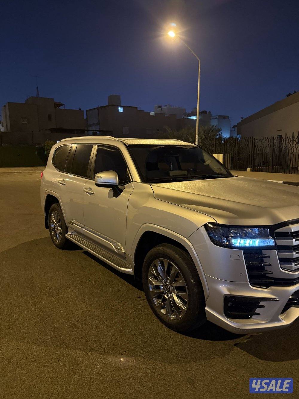 لاند كروزر موديل 2023 Aero s twin turbo1