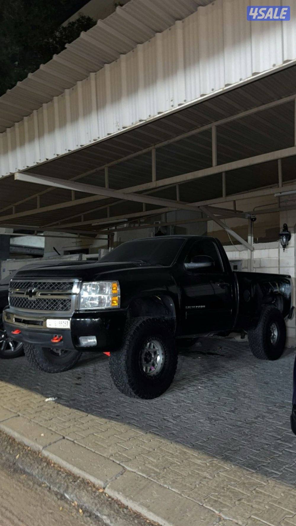 بيعه سريعه  للبيع رنقات بلاك راينو وتواير بي اف قودريش حجم ٣٧ ونص0