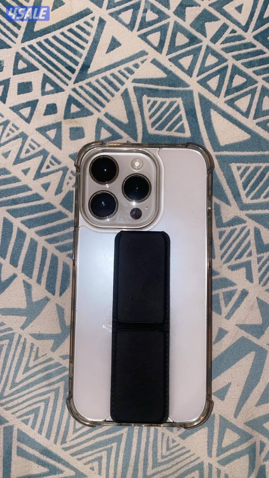 ايفون 14 pro للبيع 256 قيقا ، بطاريه ٧٨ مافيه ولا زلغ2