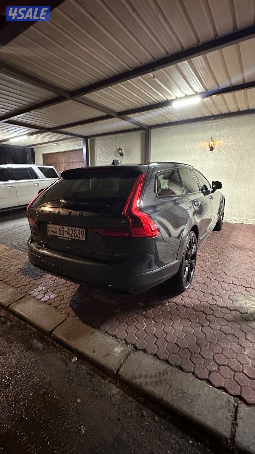 V90 cross country T61