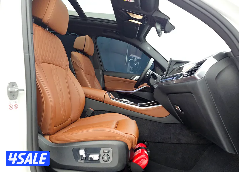 BMW X5 xDrive 40i M Sport Pack12