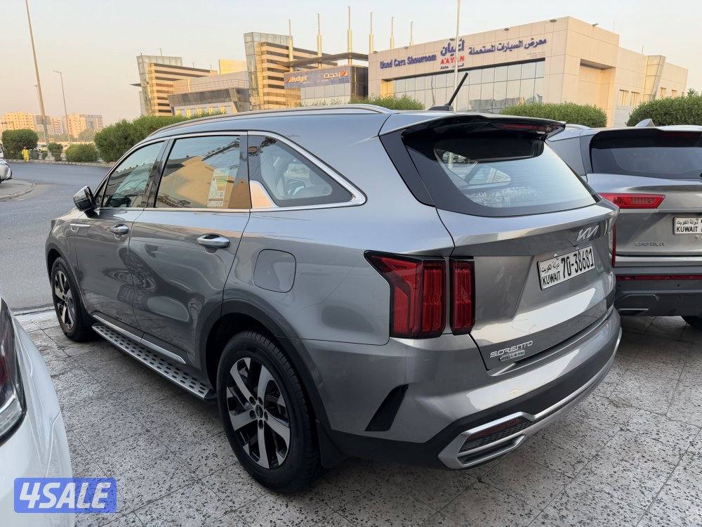 كيا سورينتو موديل 2023 عداد 30 الف تحت الكفاله صبغ الوكاله شرط الفحص8