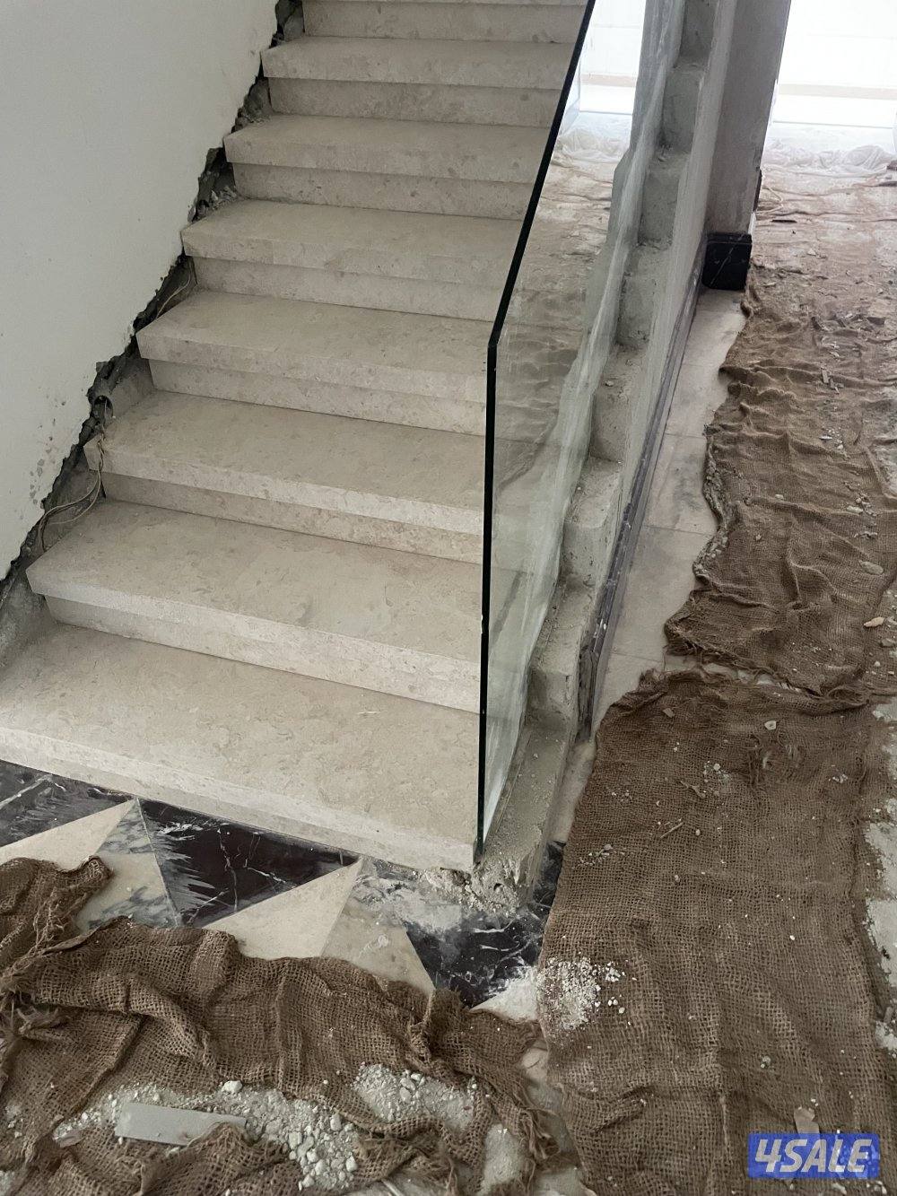 مقاولات وتصميم داخلي متخصصون بالمحلات والعيادات والحضانات والمطاعم.2