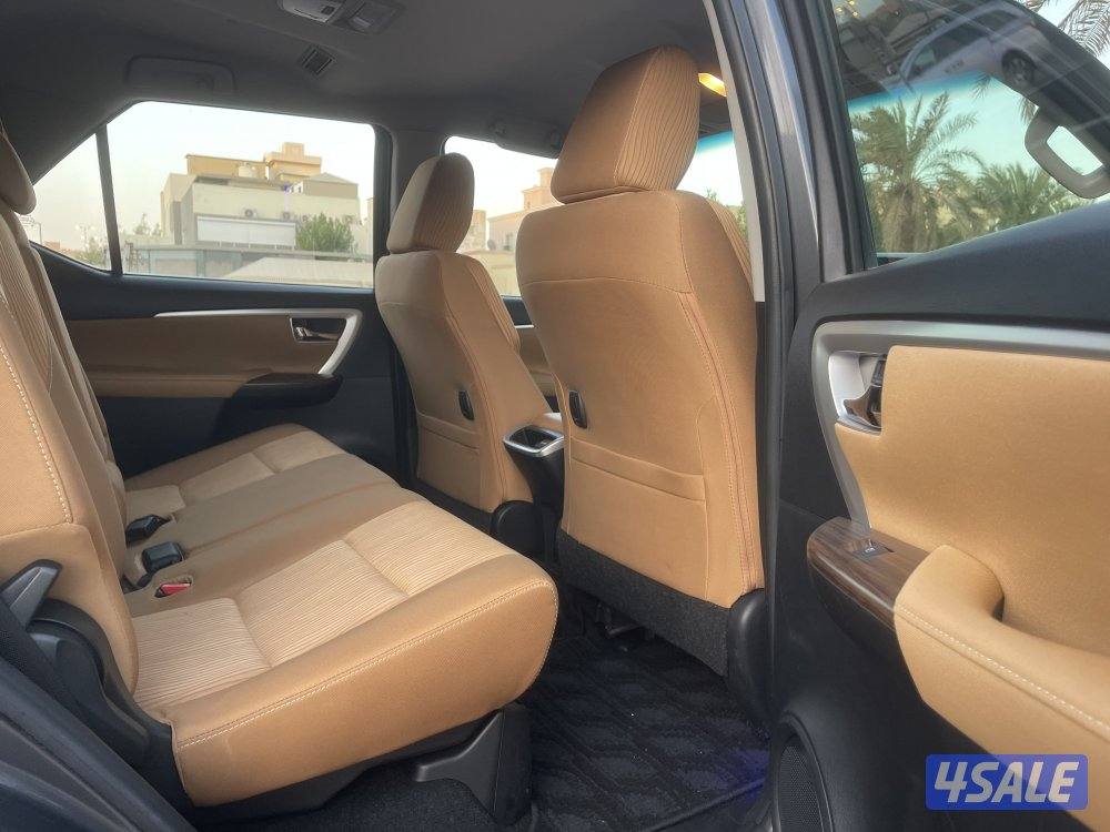 فورتنر (( 6 سلندر دبل قير )) صبغ الوكاله موديل 2016 الساير عداد 17410