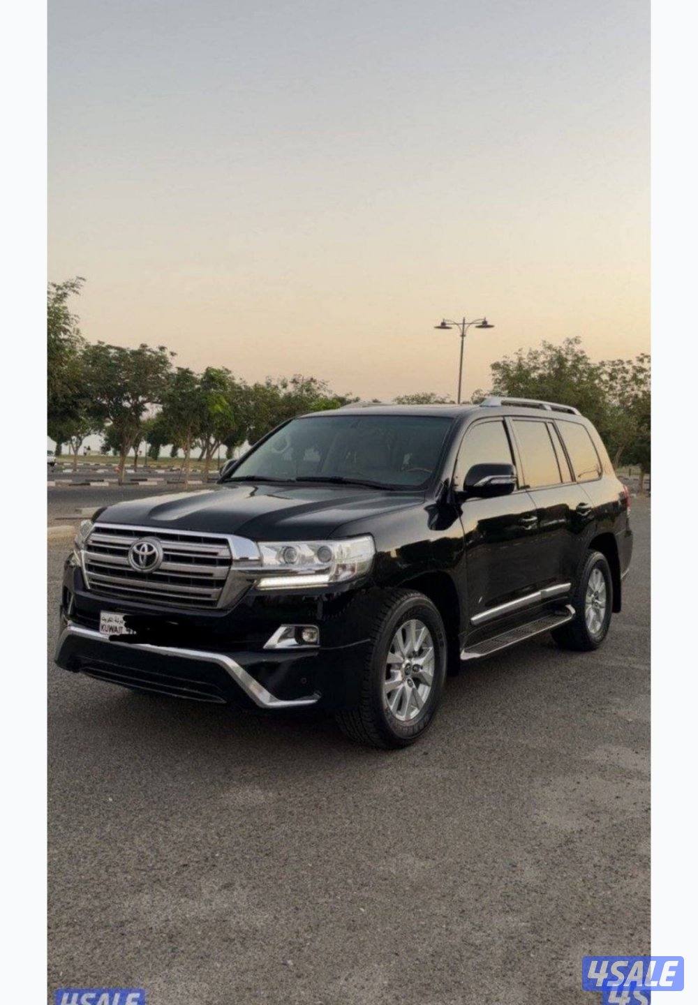 لاندكروزر GXR V8 فل أبشن1