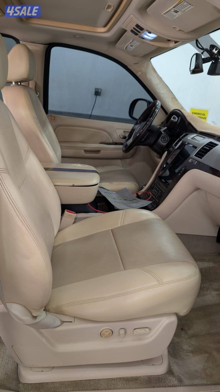 Escalade 2008 Perfect condition Family used11