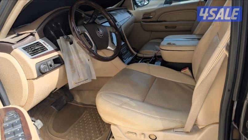 Escalade 2008 Perfect condition Family used13