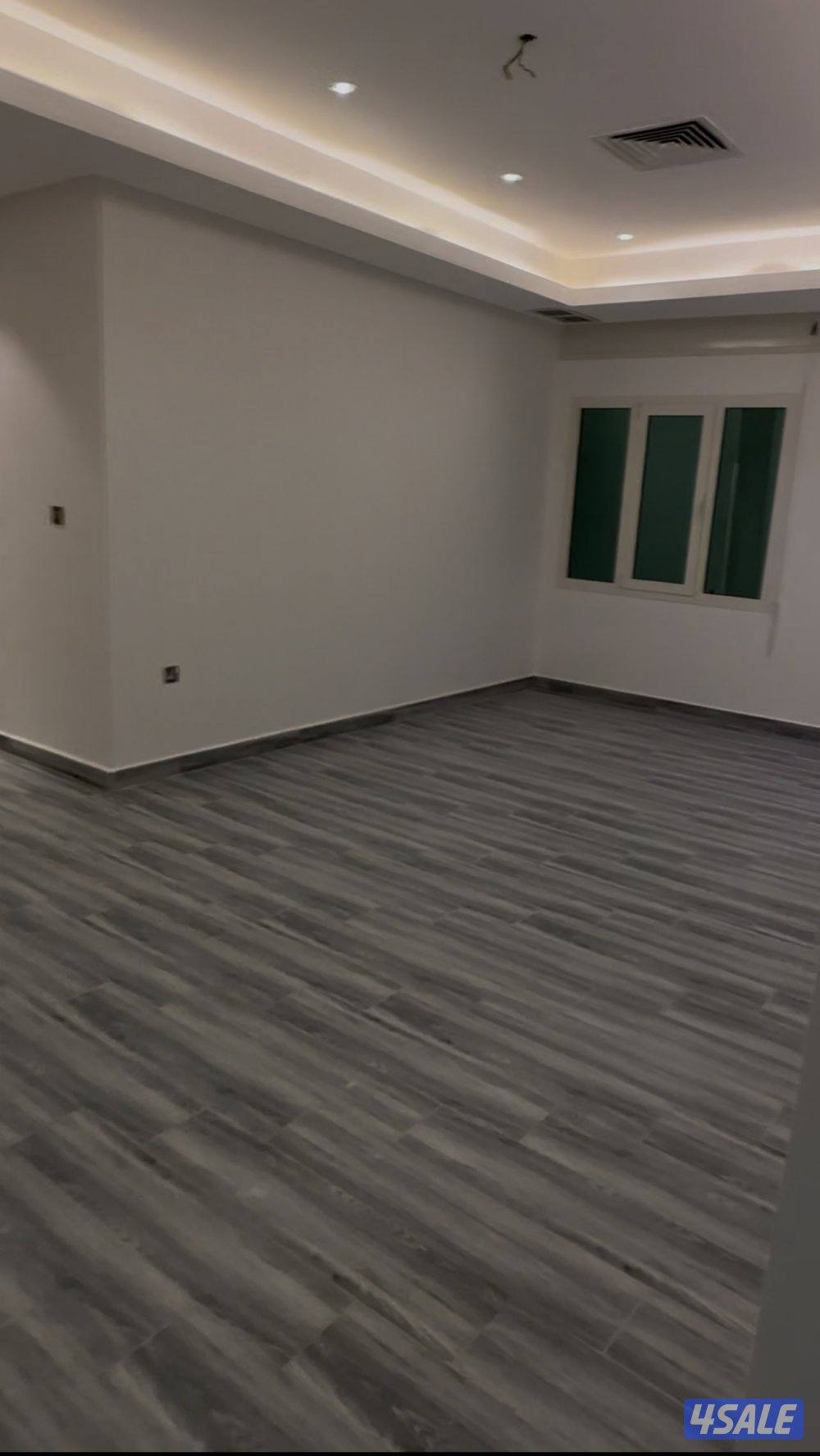 للأجار شقه ٣غرف ١ منهم ماستر صاله ١غ خ اصنصير معاريس او طفل واحد2