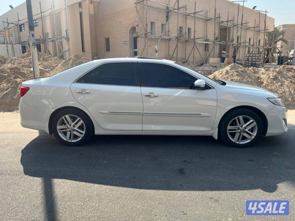 كامري صدفي كامل مواصفات 20144