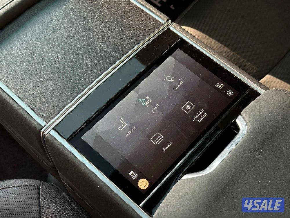 رنج روفرFIRST EDITION V8 موديل2022 عداد48الف وارد الغانم تحت الكفاله7