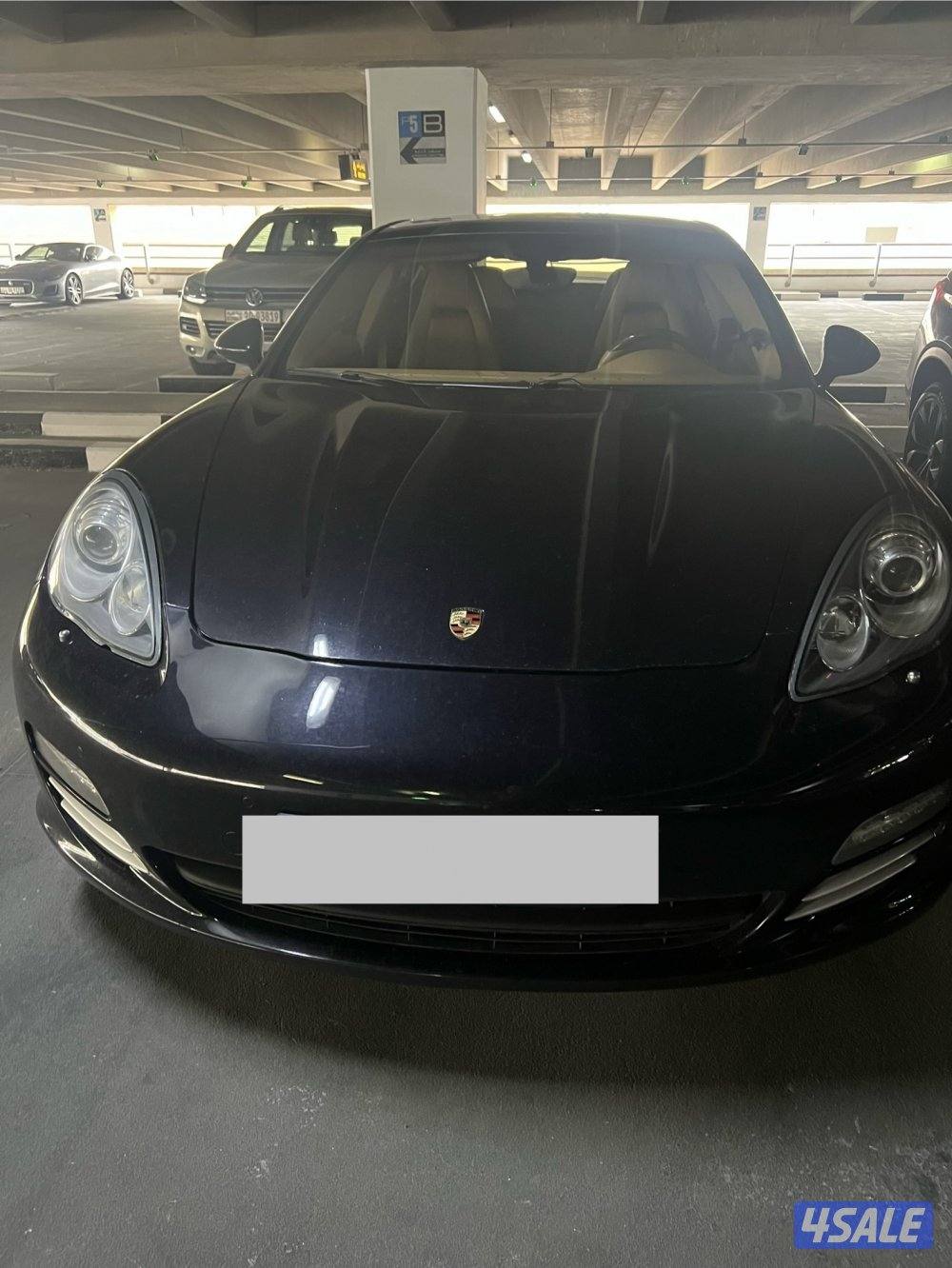 For Sale – Porsche Panamera (Black and beige interior)2
