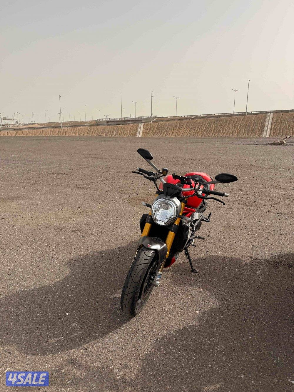 Ducati Monster 1200 S1