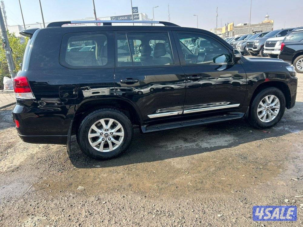 تويوتا لاند كروزر GX.R-V83