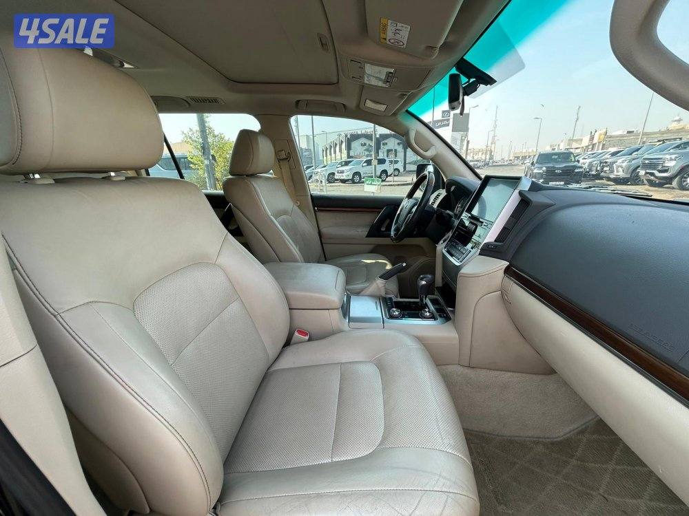 تويوتا لاند كروزر GX.R-V85