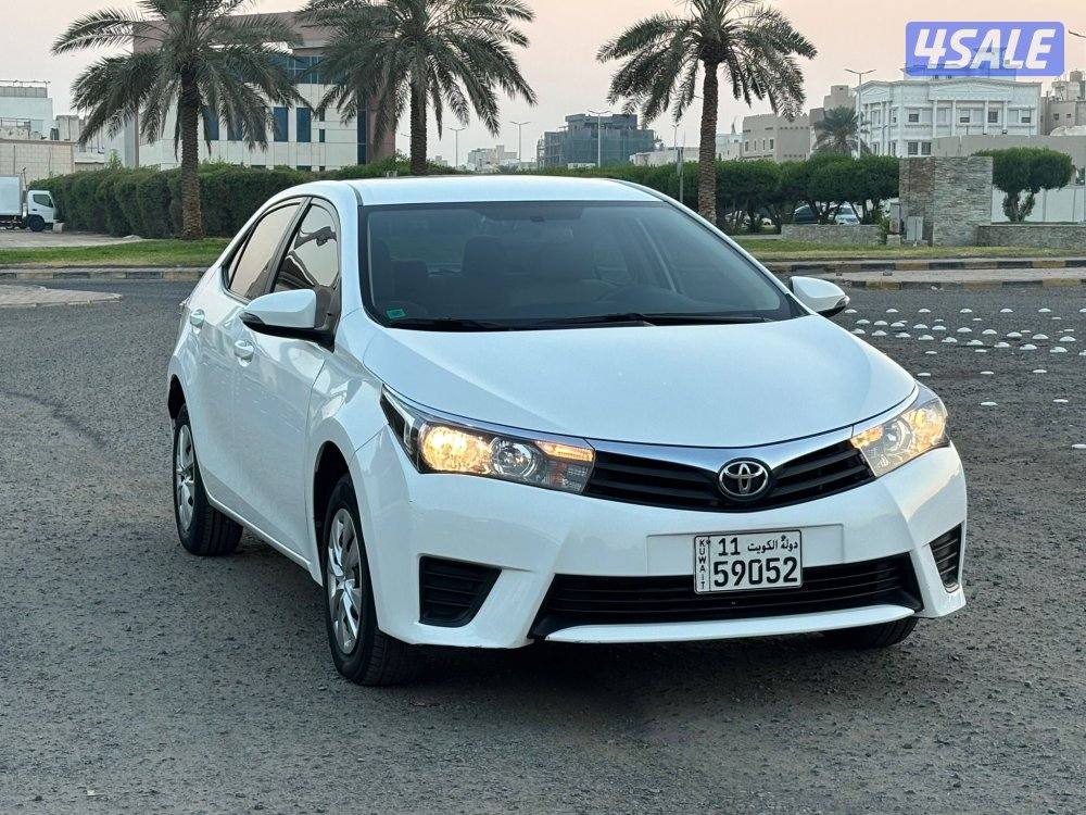 للبيع كورولا 2015 ممشى ٦٠ الف1