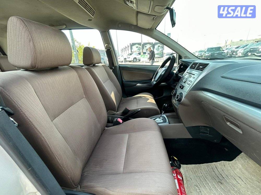 تويوتا افانزا موديل 20165