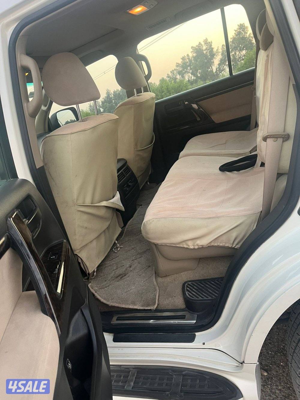 للبيع لاند كروزر ٢٠٠٩ ابيض صدفي ماشي ٦٤٩ الف كامل المواصفات فتحه5